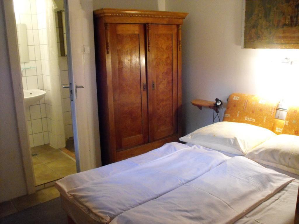 Arlekin Apartman Heviz Exterior photo